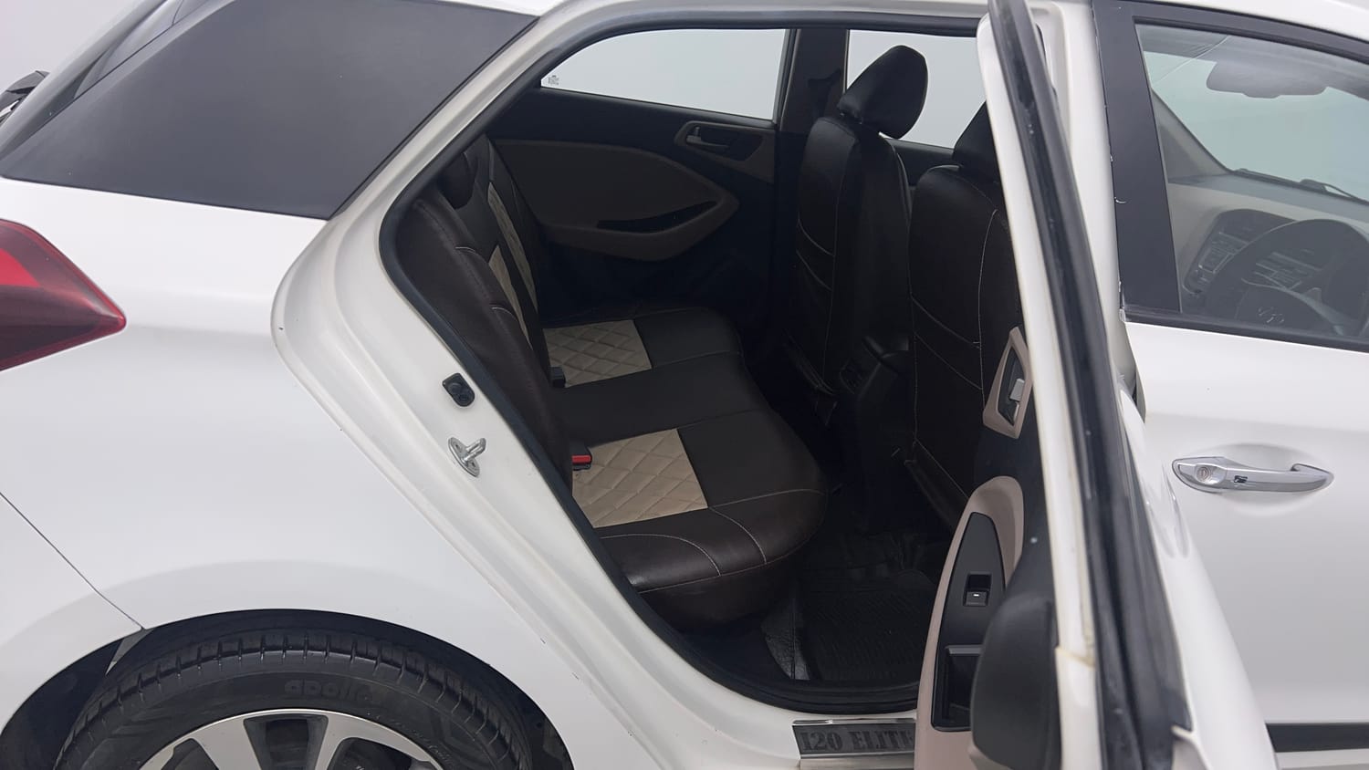 Used 2015 Hyundai Elite i20 Asta 1.2 Petrol Manual interior RIGHT SIDE REAR DOOR CABIN VIEW