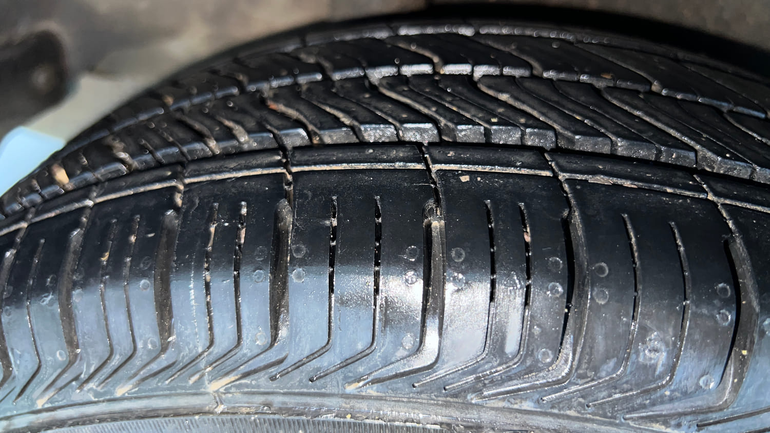 Used 2017 Honda Amaze 1.2 S i-VTEC Opt Petrol Manual tyres RIGHT REAR TYRE TREAD VIEW