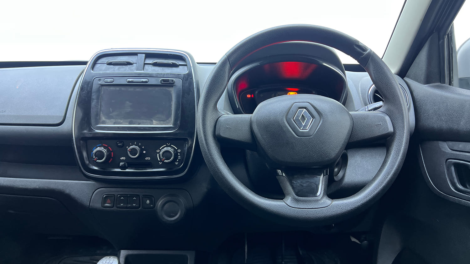 Used 2017 Renault Kwid 1.0 RXT Petrol Manual interior STEERING VIEW