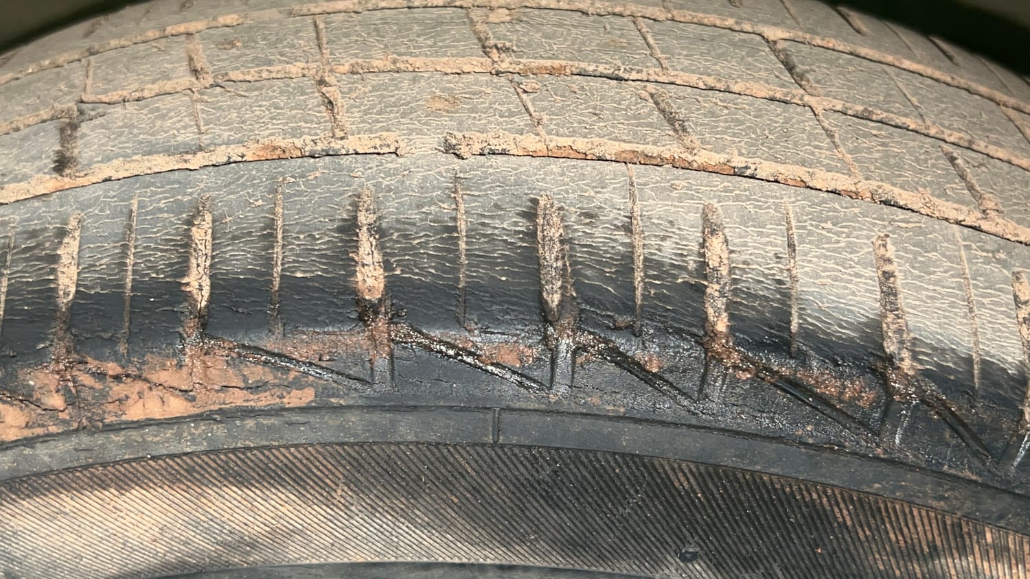 Used 2018 Maruti Suzuki Alto 800 [2016-2019] Utsav Edition Petrol Manual tyres LEFT FRONT TYRE TREAD VIEW