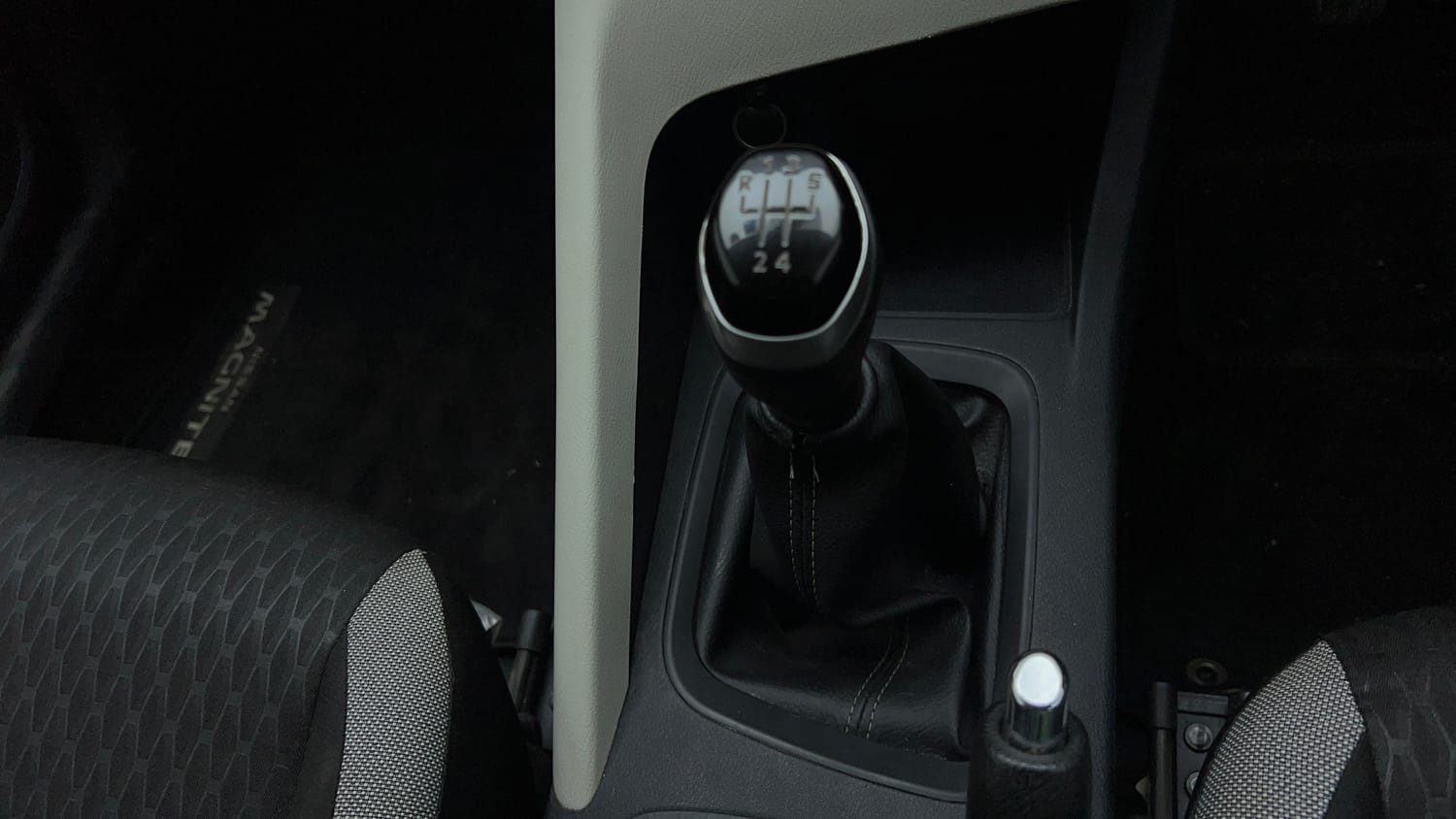 2023 Nissan Magnite XE-16