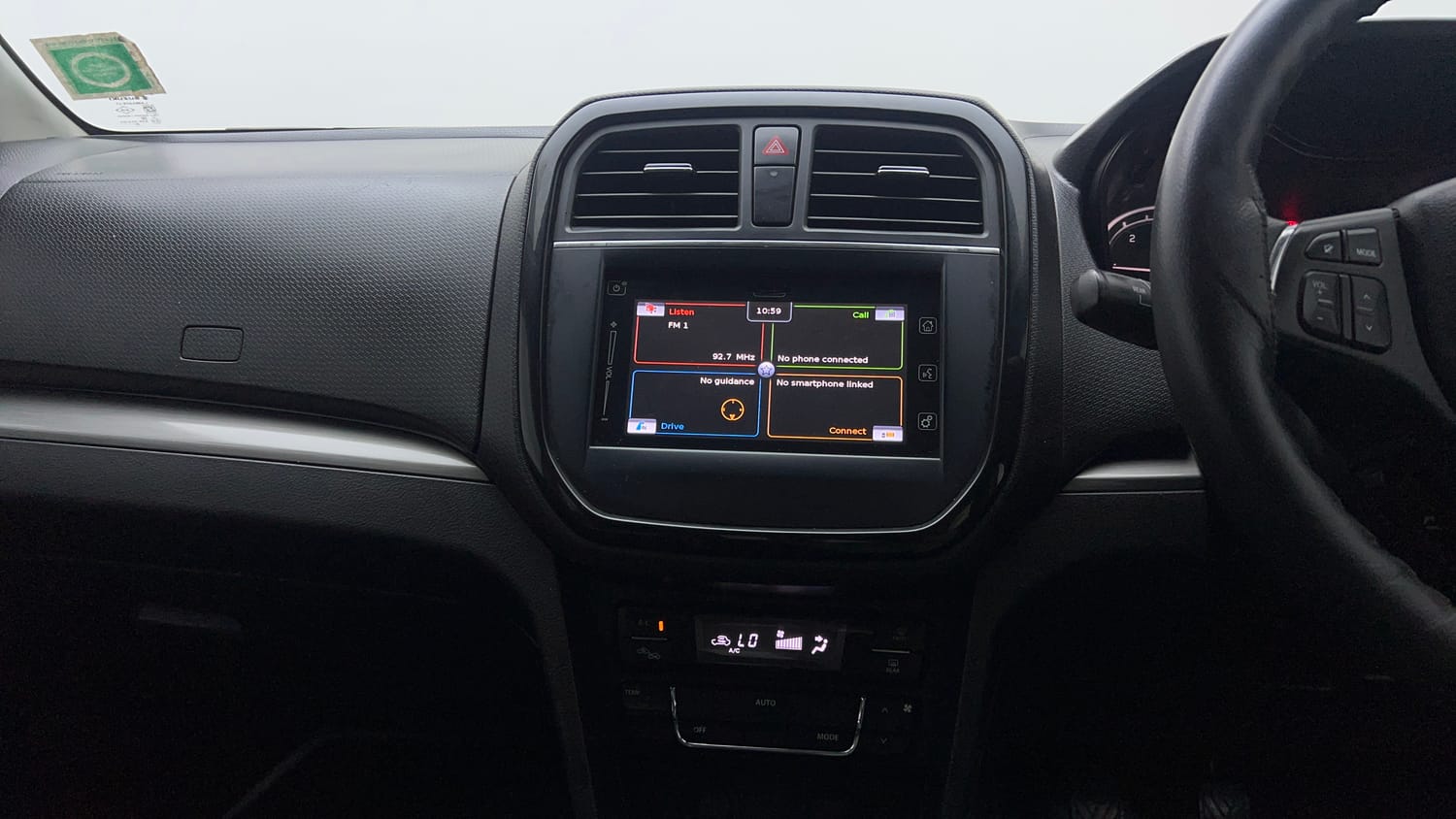 Used 2018 Maruti Suzuki Vitara Brezza ZDI Plus  Dual Tone Diesel Manual interior MUSIC SYSTEM & AC CONTROL VIEW