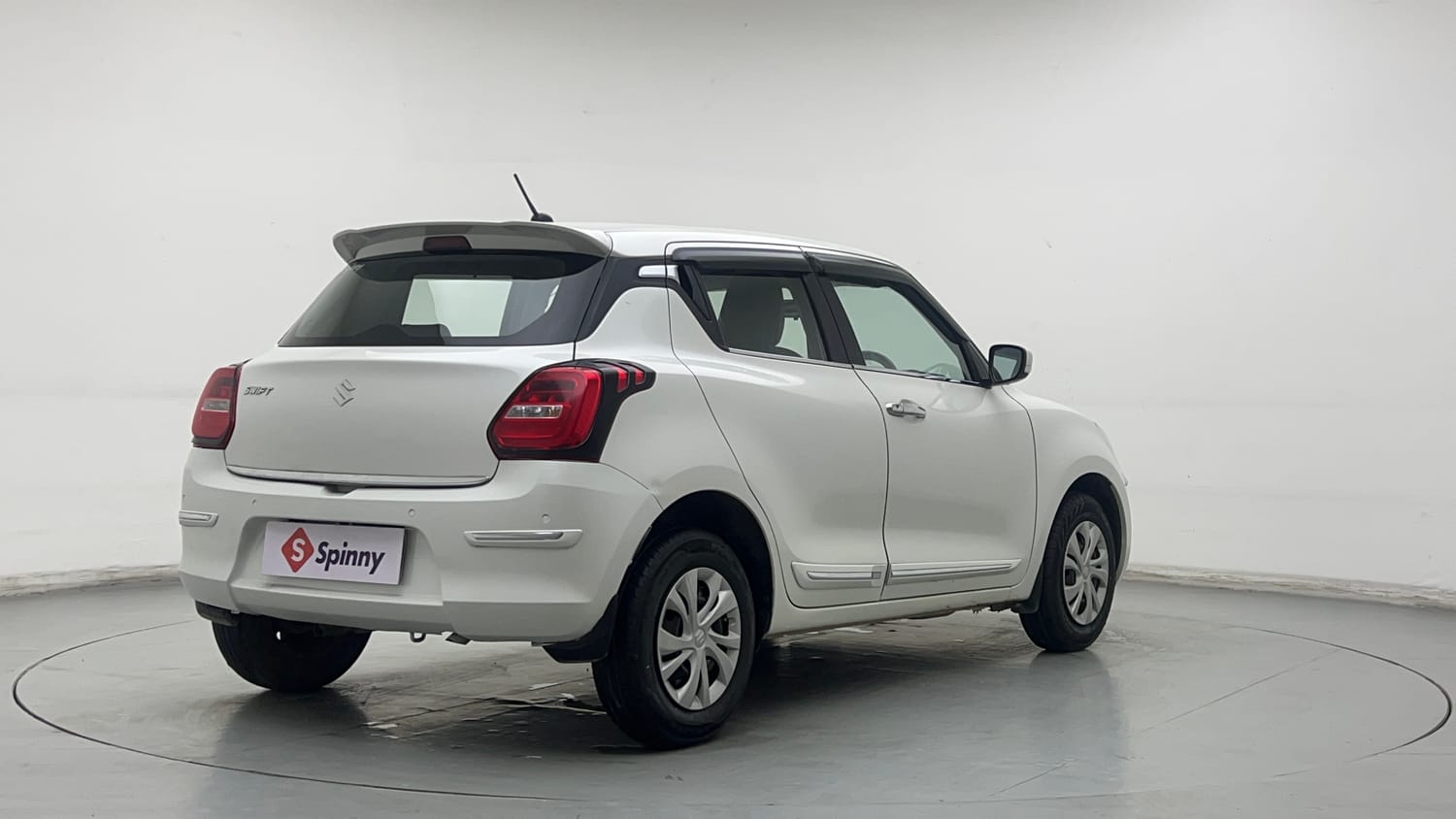 Used 2022 Maruti Suzuki Swift VXi Petrol Manual exterior RIGHT REAR CORNER VIEW