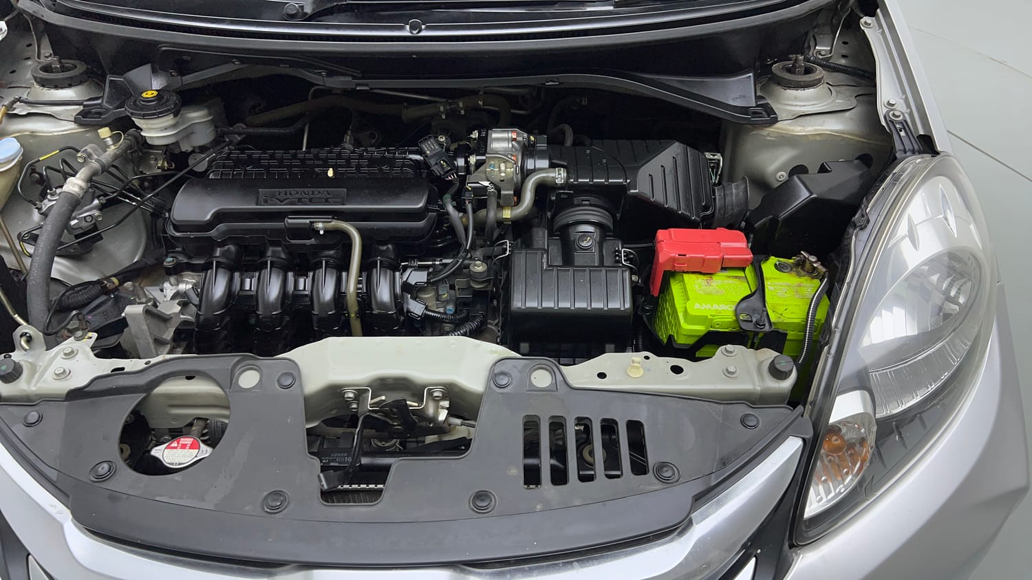 Used 2016 Honda Amaze 1.2 S i-VTEC Petrol Manual engine ENGINE LEFT SIDE VIEW