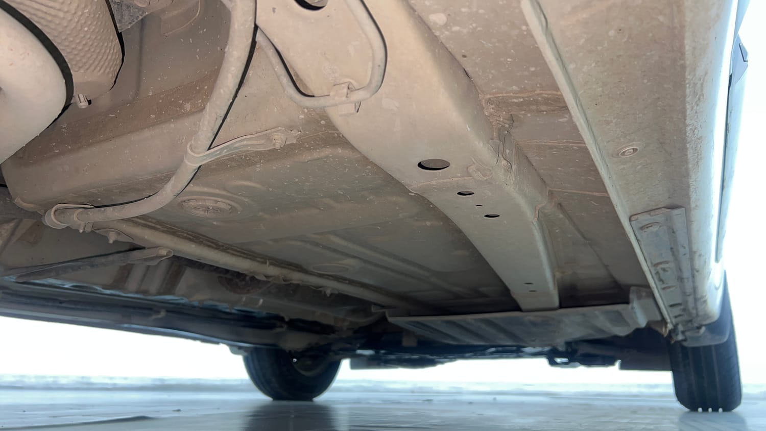 Used 2022 Maruti Suzuki Swift VXi Petrol Manual extra REAR RIGHT UNDERBODY VIEW