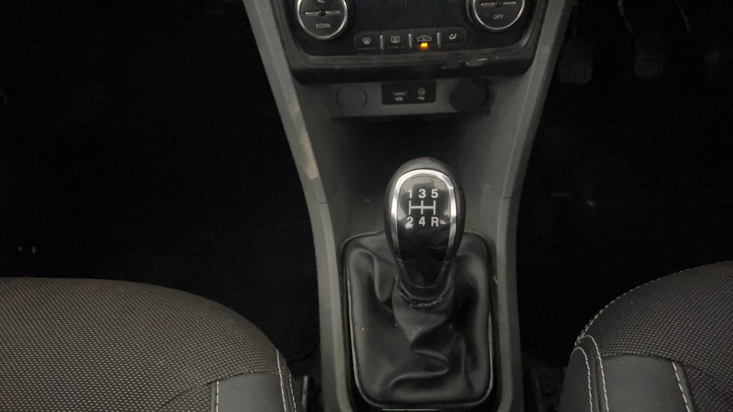 Used 2019 Tata Tigor Revotron XZ+ Petrol Manual interior GEAR  KNOB VIEW