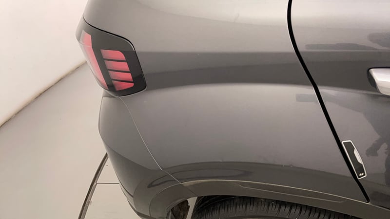 Used 2022 Hyundai Venue SX (O) 1.0 Turbo DCT Petrol Automatic dents MINOR DENT