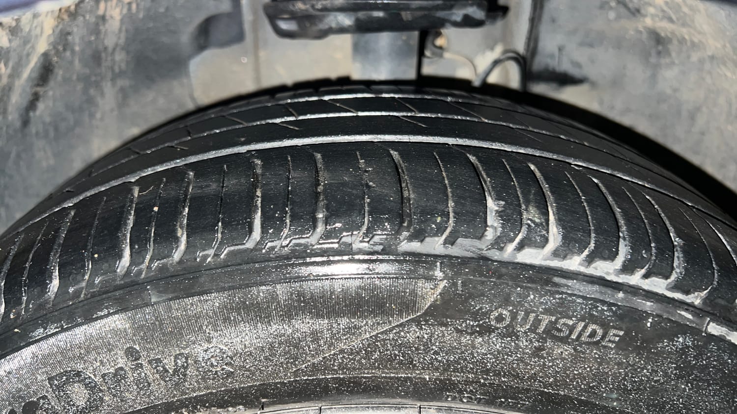 Used 2019 Tata Tigor Revotron XZ+ Petrol Manual tyres RIGHT FRONT TYRE TREAD VIEW