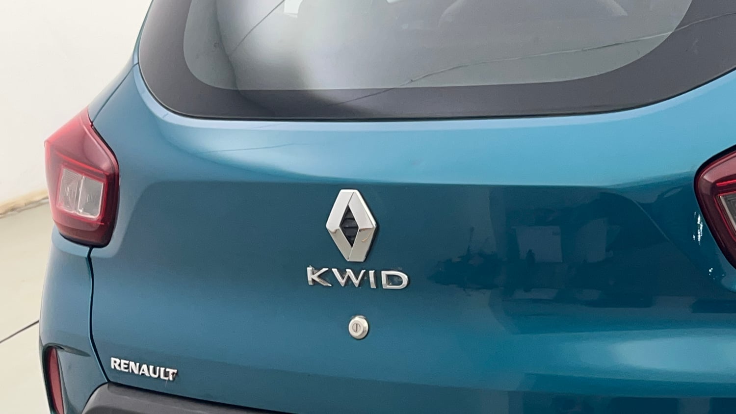 Used 2022 Renault Kwid RXL (O) 0.8 Petrol Manual dents MINOR SCRATCH