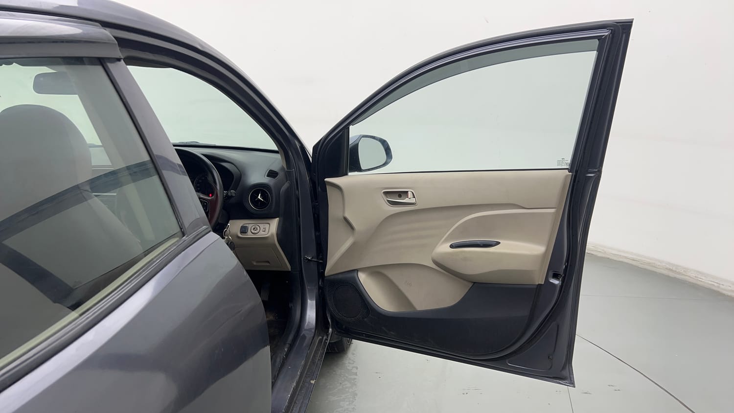 2019 Hyundai Santro Sportz CNG-19