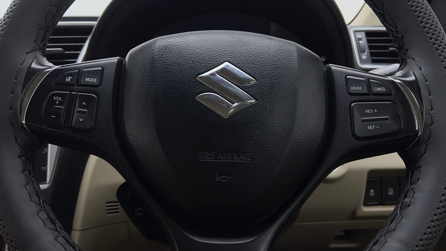Used 2021 Maruti Suzuki Ciaz Alpha 1.5 AT Petrol Automatic top_features Airbags
