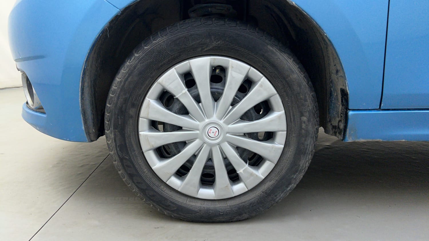 Used 2017 Tata Tiago Revotron XZ Petrol Manual tyres LEFT FRONT TYRE RIM VIEW