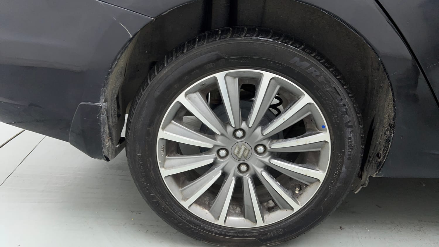 Used 2021 Maruti Suzuki Ciaz Alpha 1.5 AT Petrol Automatic tyres RIGHT REAR TYRE RIM VIEW