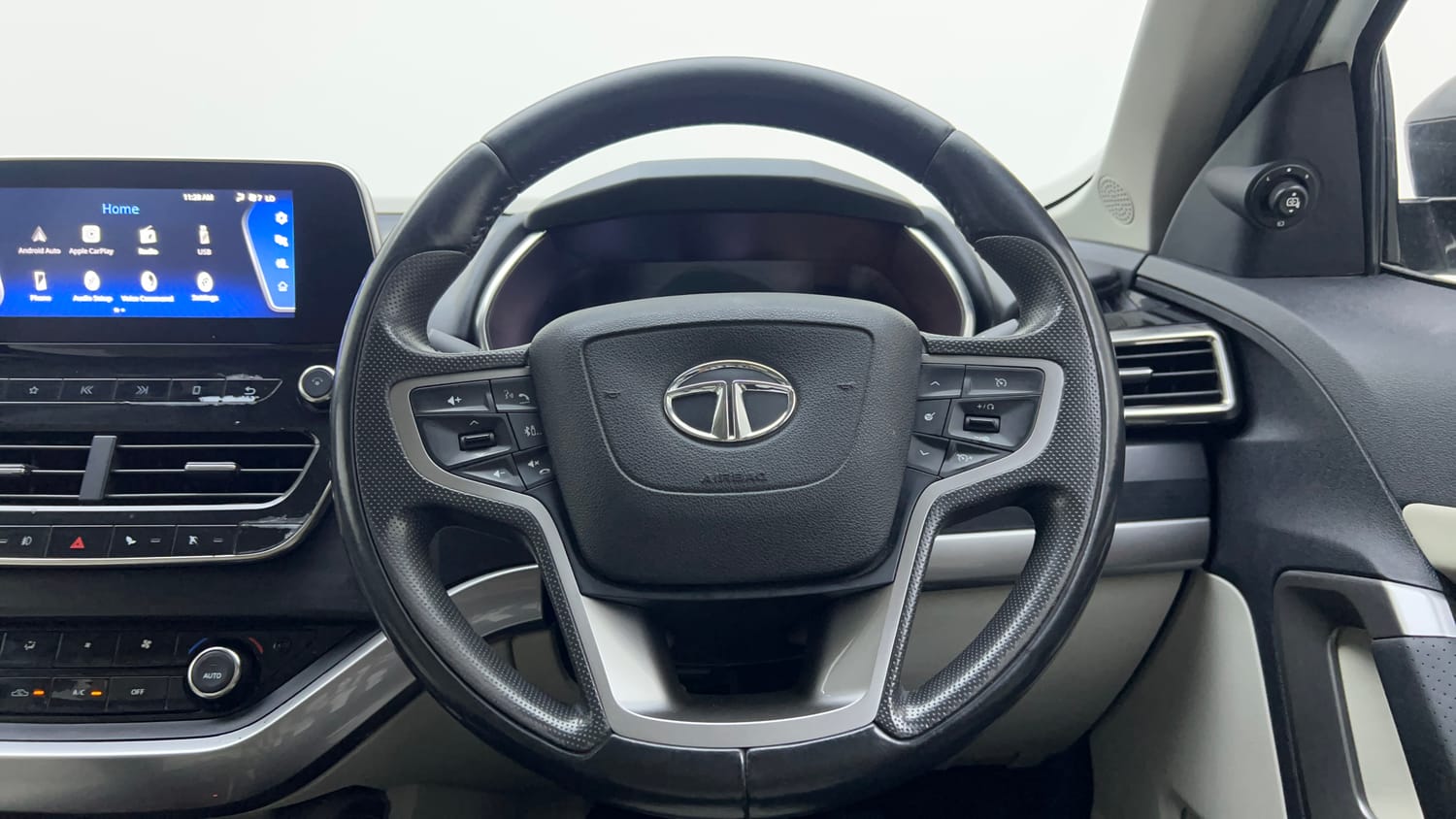 2021 Tata Safari XZA Plus-14