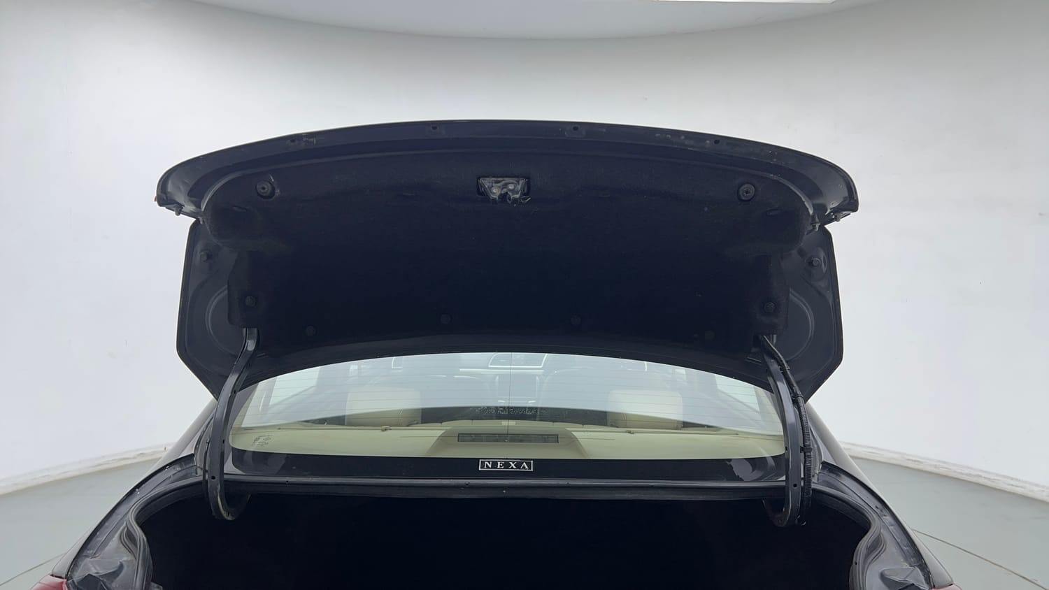 Used 2021 Maruti Suzuki Ciaz Alpha 1.5 AT Petrol Automatic interior DICKY DOOR OPEN VIEW
