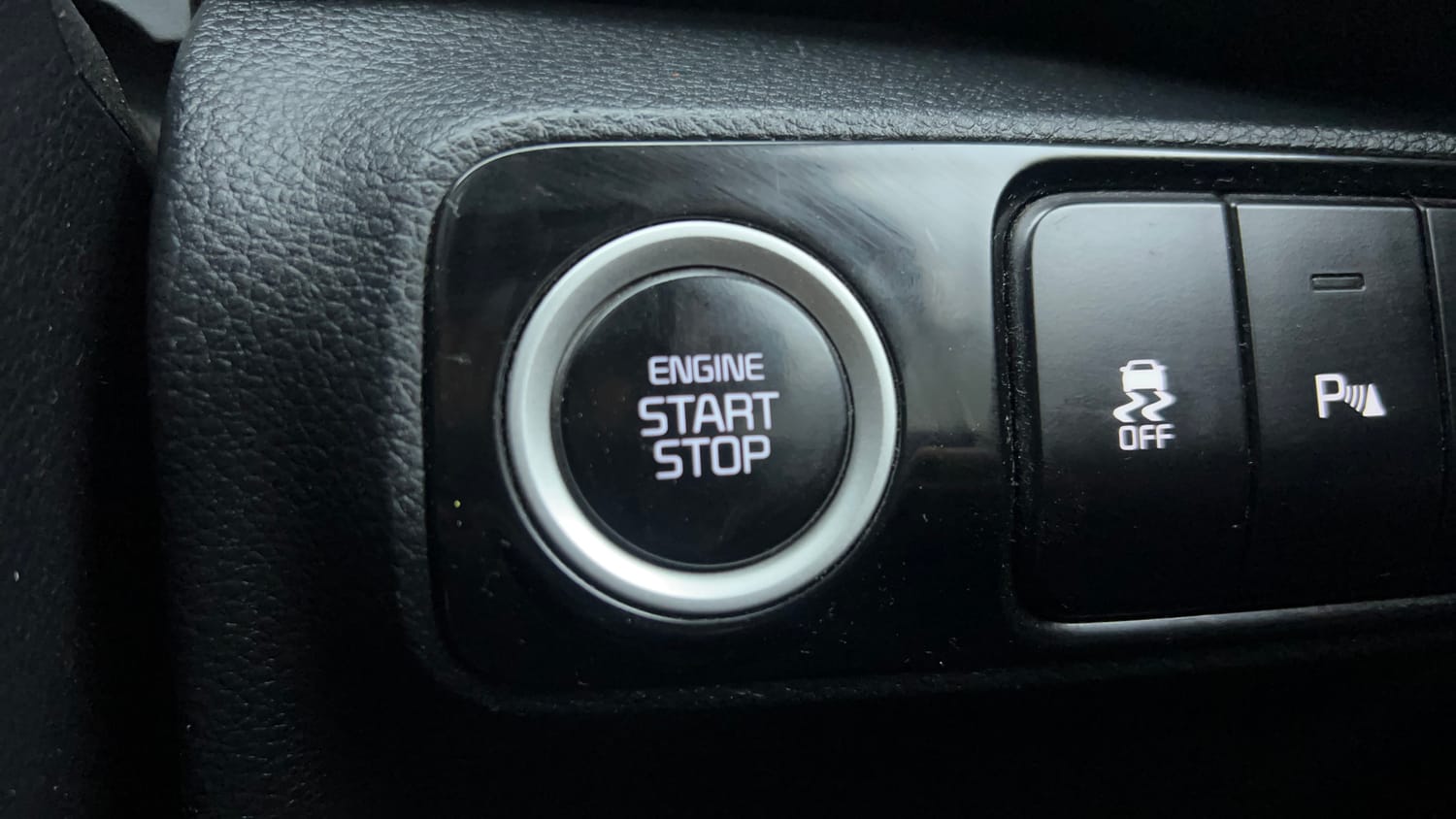 Used 2022 Kia Sonet GTX Plus 1.5 AT Diesel Automatic top_features Keyless start