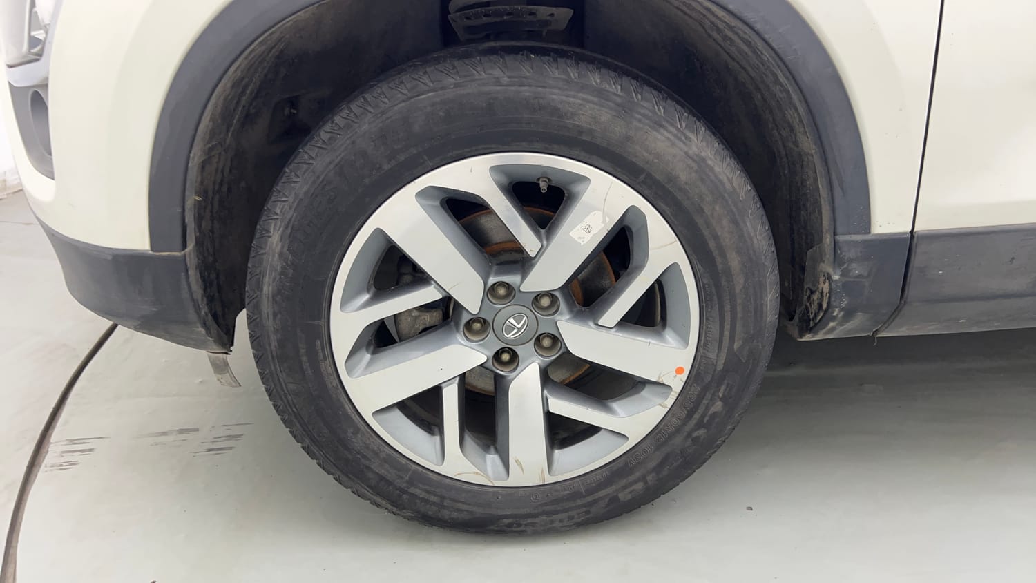 2021 Tata Safari XZA Plus-35