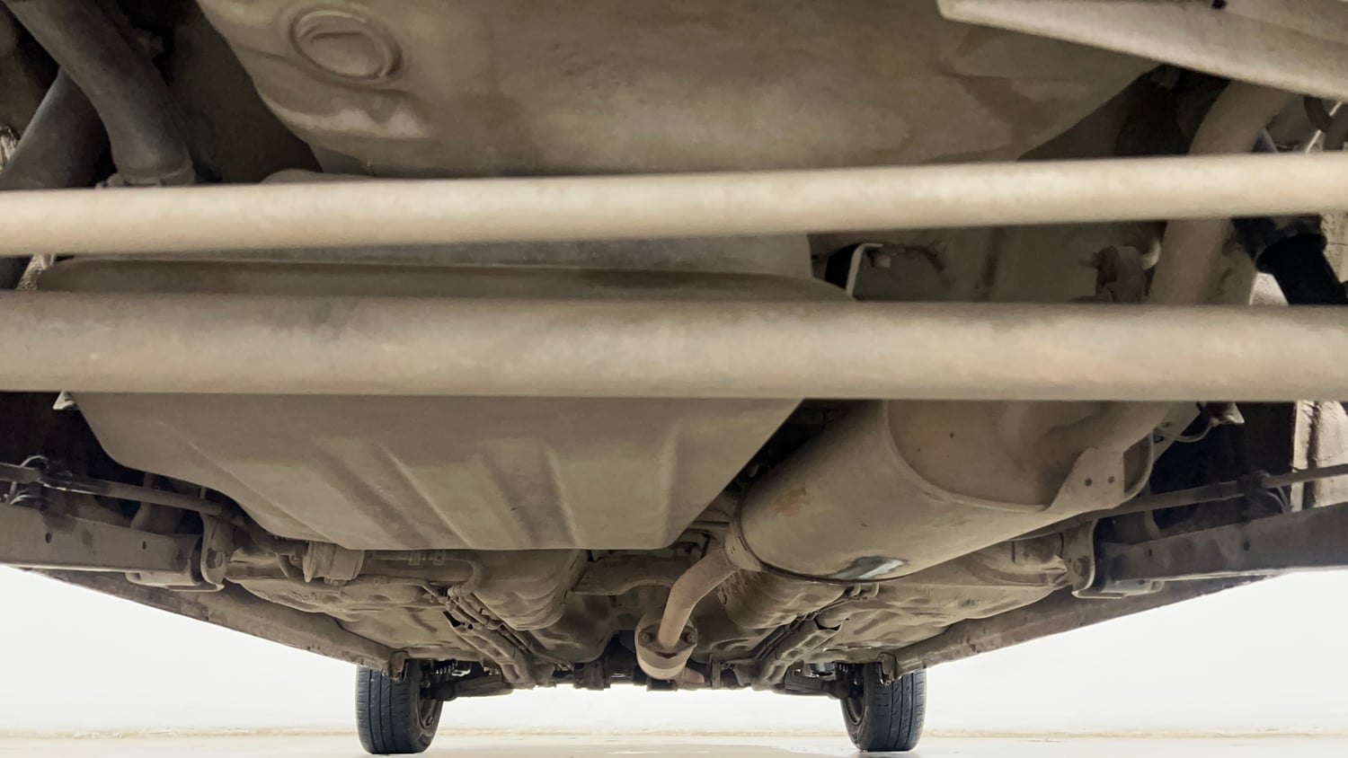 Used 2012 Maruti Suzuki Estilo VXi BS-IV Petrol Manual extra REAR UNDERBODY VIEW (TAKEN FROM REAR)