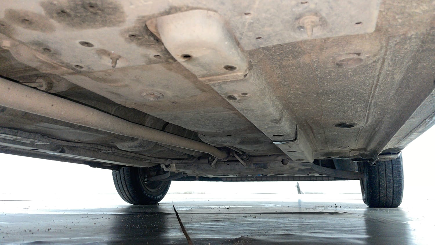 Used 2019 Hyundai Santro Sportz Petrol Manual extra REAR RIGHT UNDERBODY VIEW
