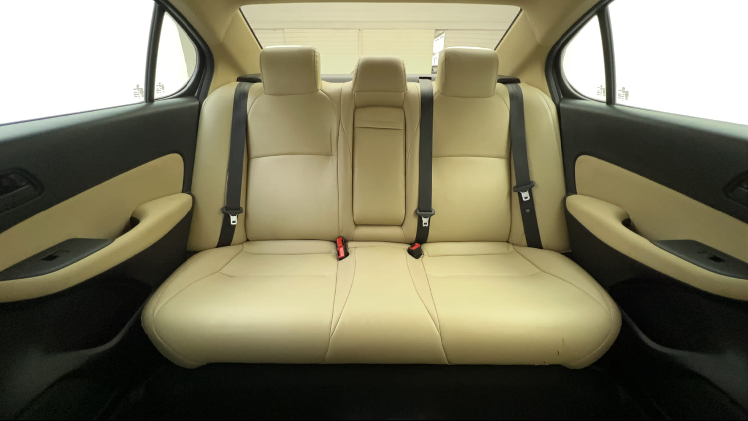 Used 2022 Honda City V Petrol+cng (Outside Fitted) Cng Manual interior REAR SEAT CONDITION VIEW