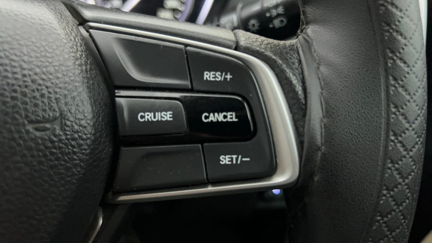 Used 2022 Honda City V Petrol+cng (Outside Fitted) Cng Manual top_features Cruise control