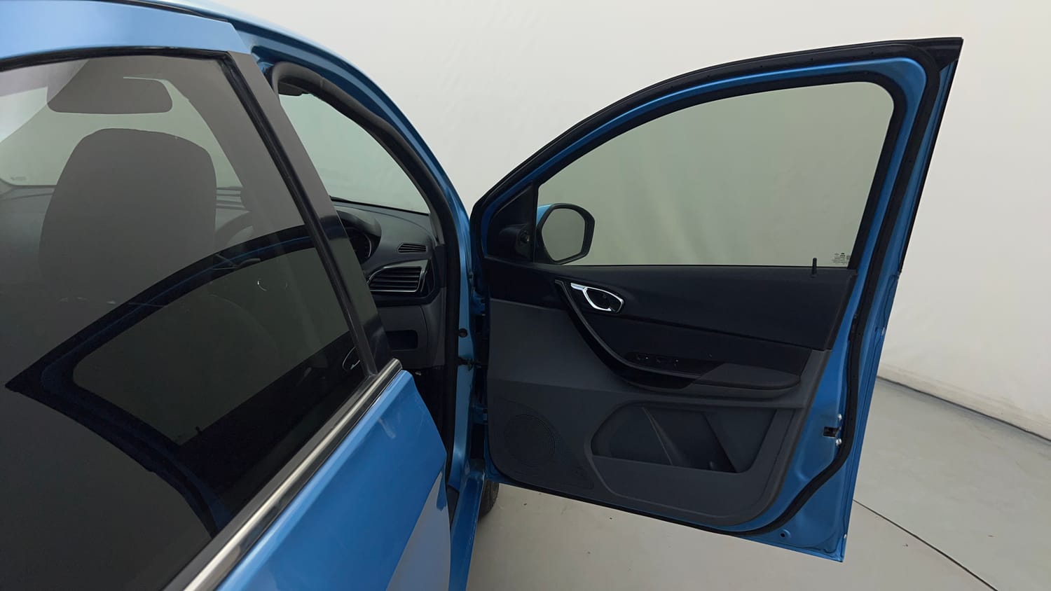 Used 2017 Tata Tigor Revotorq XZ Diesel Manual interior RIGHT FRONT DOOR OPEN VIEW