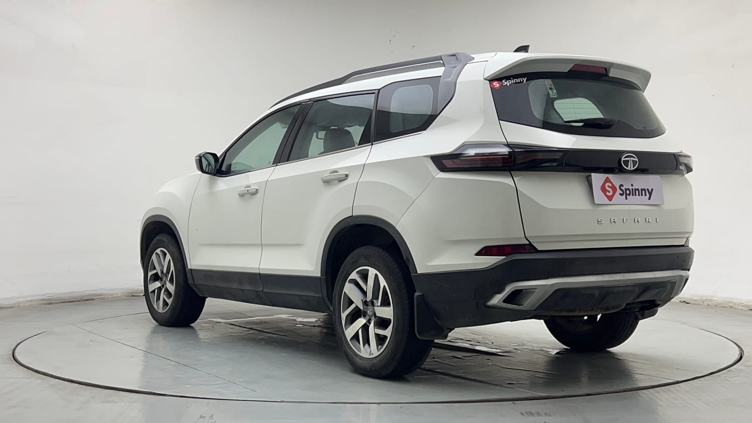 2021 Tata Safari XZA Plus-2