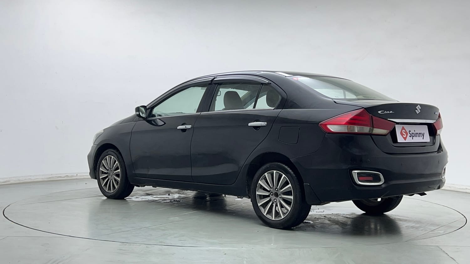 Used 2021 Maruti Suzuki Ciaz Alpha 1.5 AT Petrol Automatic exterior LEFT REAR CORNER VIEW