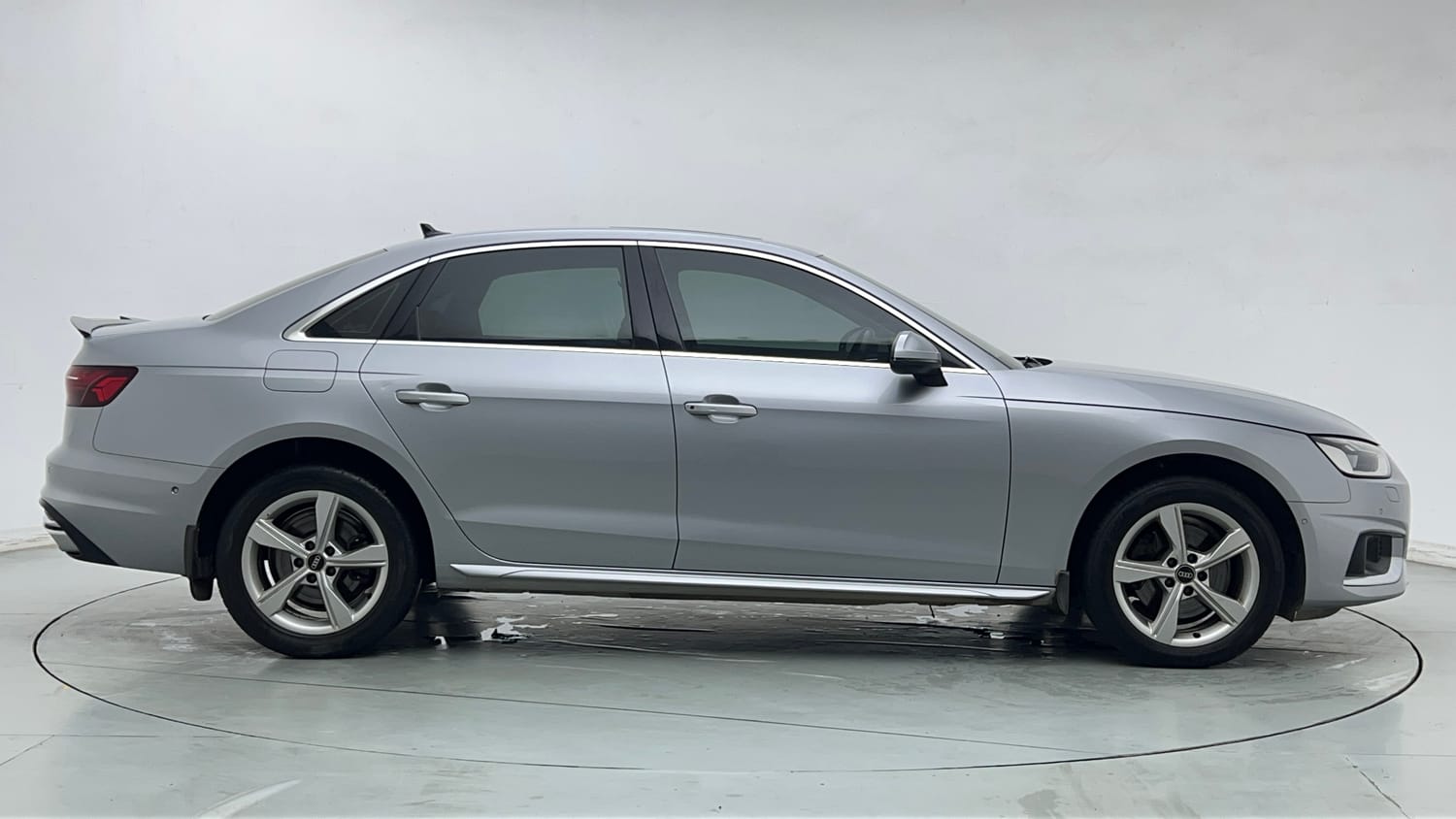 2021 Audi A4 Technology 40 TFSI-5