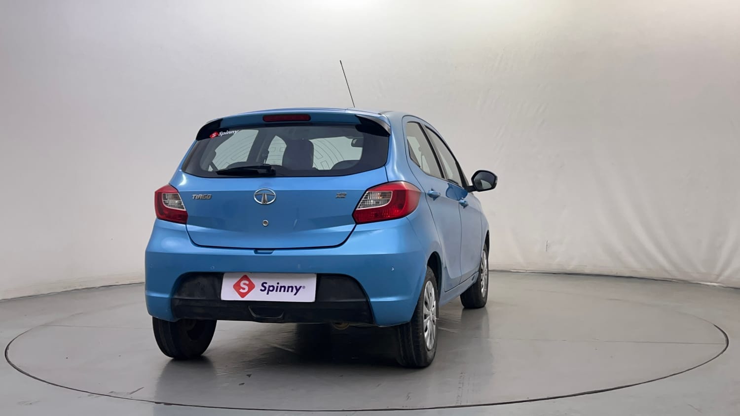 Used 2017 Tata Tiago Revotron XZ Petrol Manual exterior RIGHT REAR CORNER VIEW