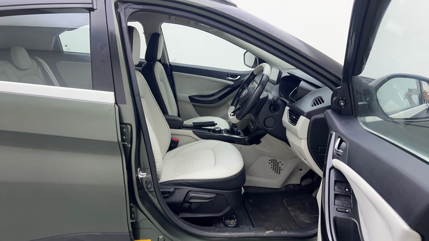 2022 Tata Nexon XZ Plus (HS)-17