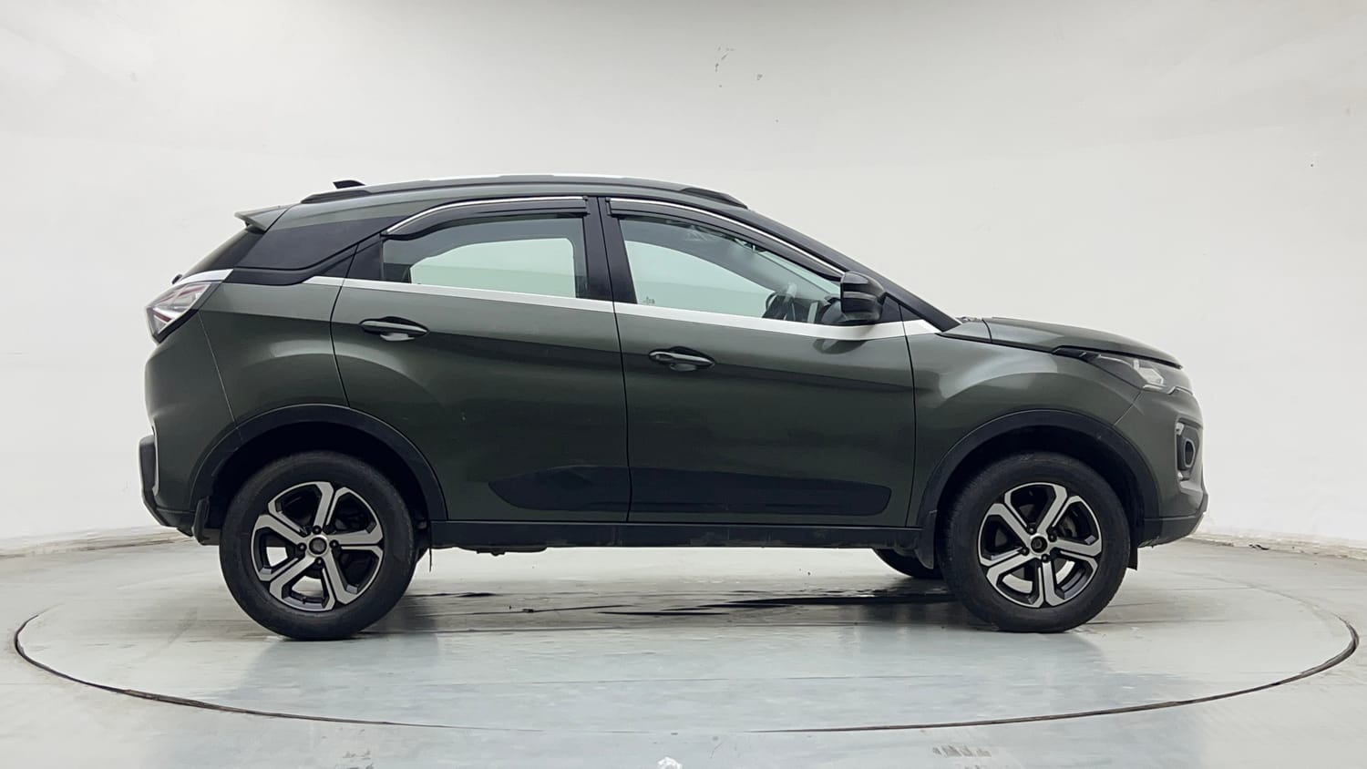 2022 Tata Nexon XZ Plus (HS)-5