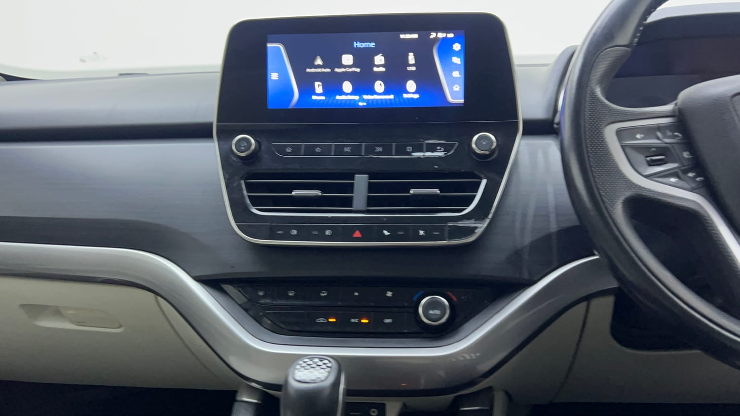 2021 Tata Safari XZA Plus-13