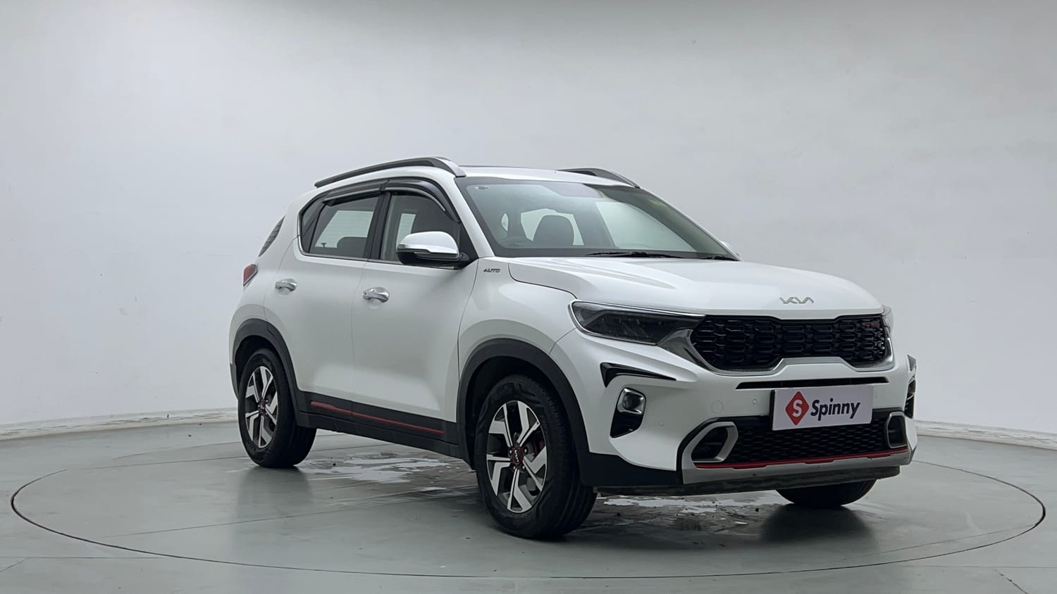 Used 2022 Kia Sonet GTX Plus 1.5 AT Diesel Automatic exterior RIGHT FRONT CORNER VIEW
