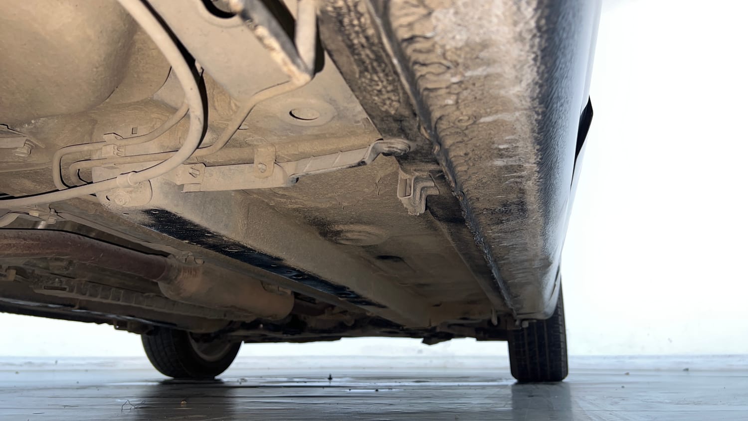 Used 2021 Maruti Suzuki Ciaz Alpha 1.5 AT Petrol Automatic extra REAR RIGHT UNDERBODY VIEW