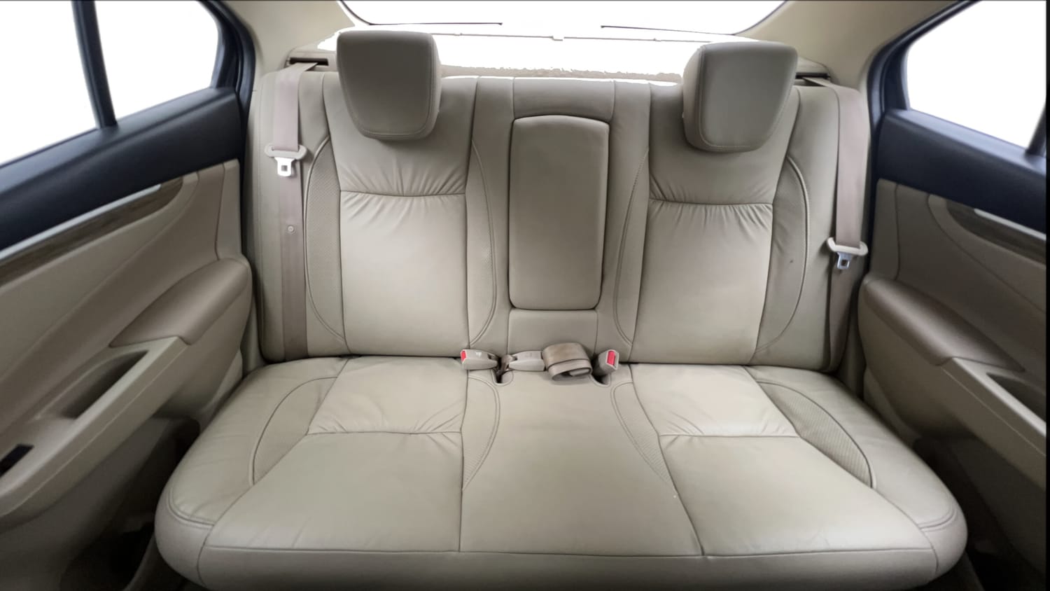 Used 2021 Maruti Suzuki Ciaz Alpha 1.5 AT Petrol Automatic interior REAR SEAT CONDITION VIEW