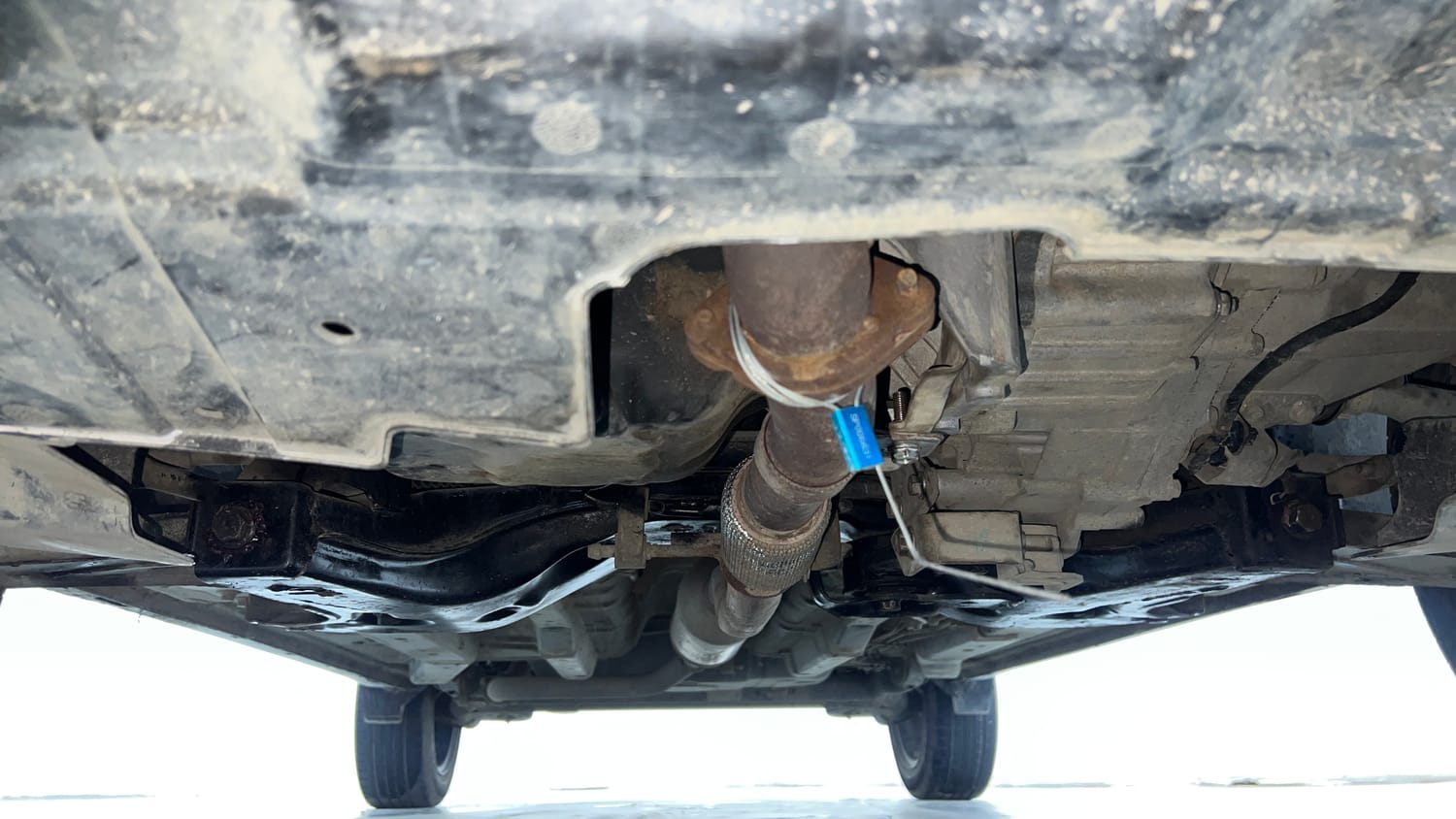 Used 2022 Tata Nexon XMA (S) Petrol Automatic extra FRONT LEFT UNDERBODY VIEW