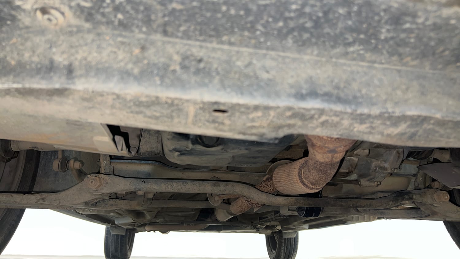 Used 2017 Tata Tiago Revotron XZ Petrol Manual extra FRONT LEFT UNDERBODY VIEW