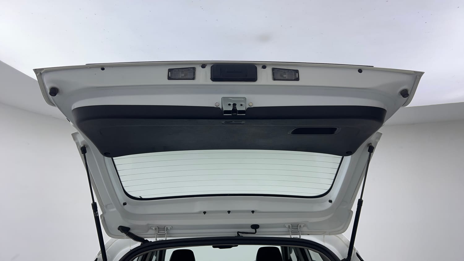 Used 2022 Kia Sonet GTX Plus 1.5 AT Diesel Automatic interior DICKY DOOR OPEN VIEW