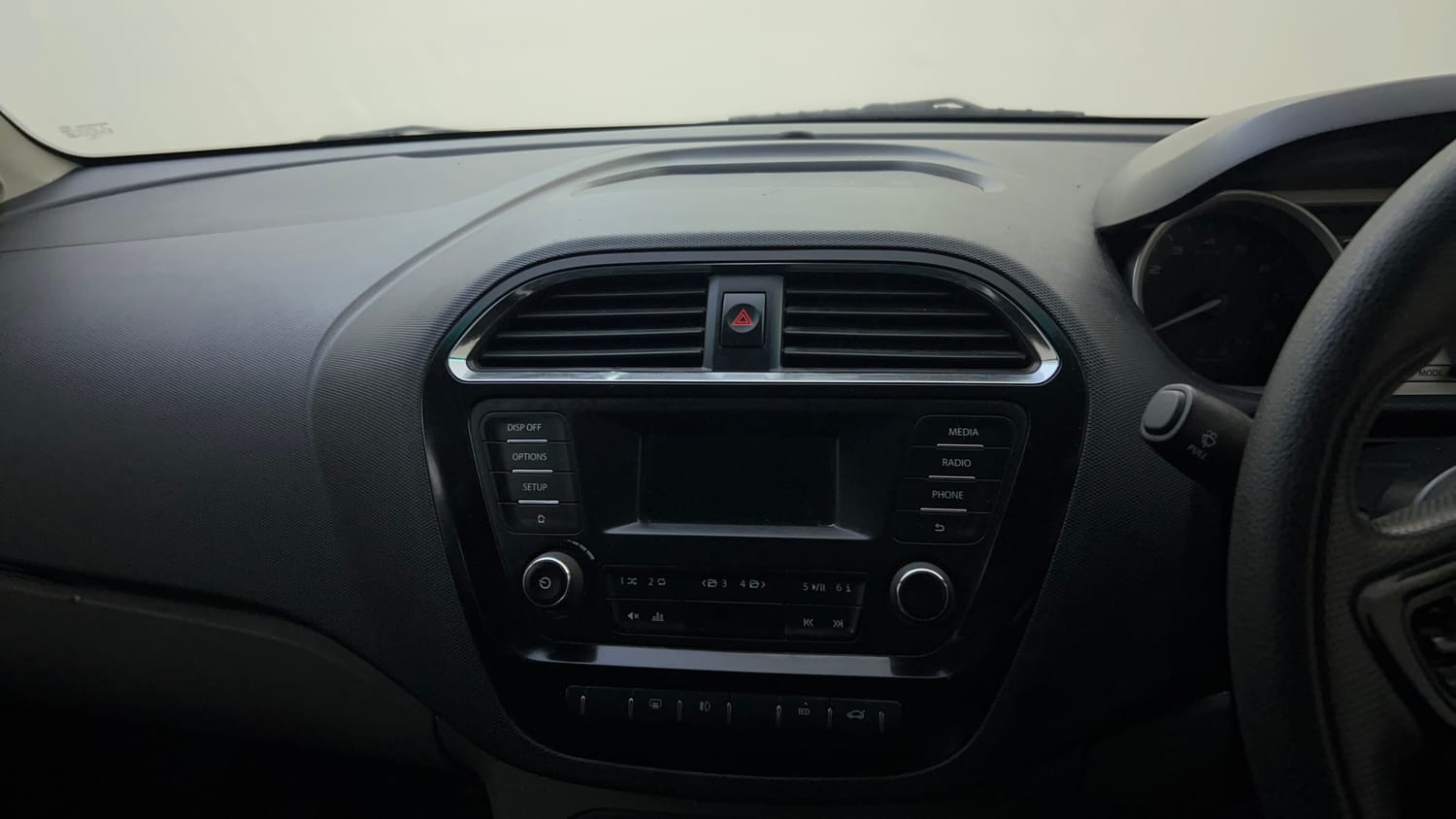 Used 2017 Tata Tigor Revotorq XZ Diesel Manual top_features Integrated (in-dash) music system
