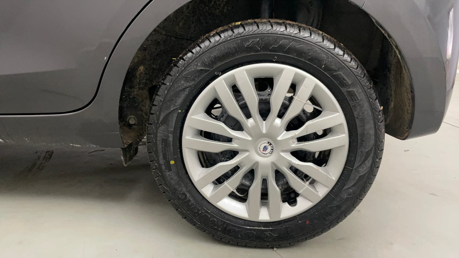 Used 2019 Hyundai Santro Sportz Petrol Manual tyres LEFT REAR TYRE RIM VIEW
