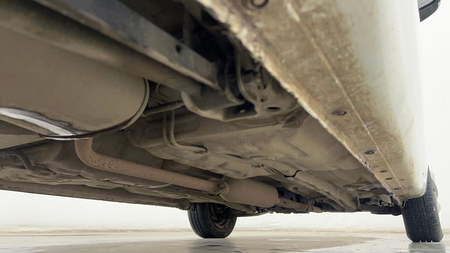 Used 2012 Maruti Suzuki Estilo VXi BS-IV Petrol Manual extra REAR RIGHT UNDERBODY VIEW