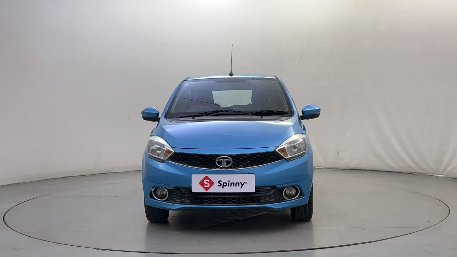 Used 2017 Tata Tiago Revotron XZ Petrol Manual exterior FRONT VIEW