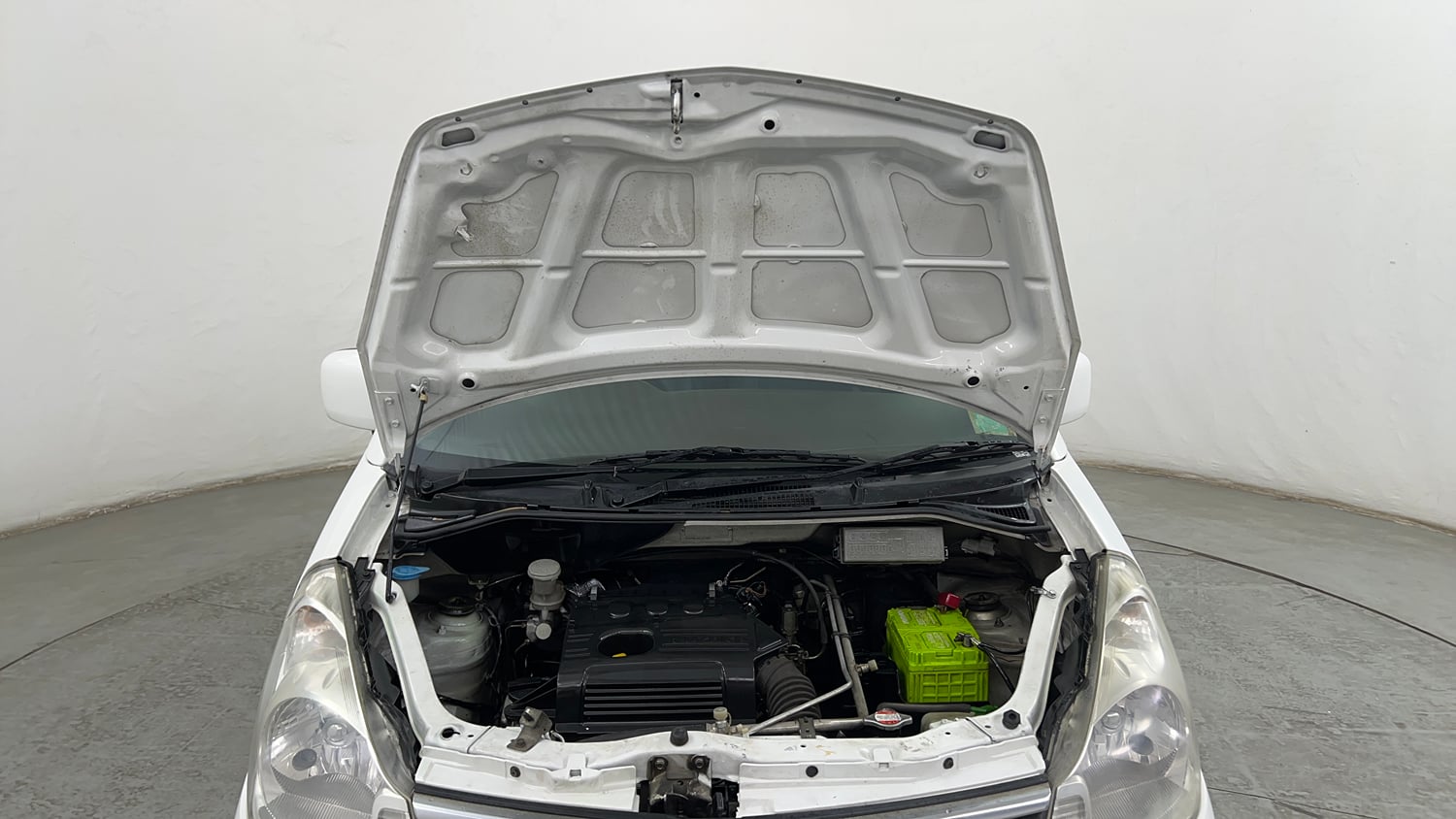 Used 2012 Maruti Suzuki Estilo VXi BS-IV Petrol Manual engine ENGINE & BONNET OPEN FRONT VIEW