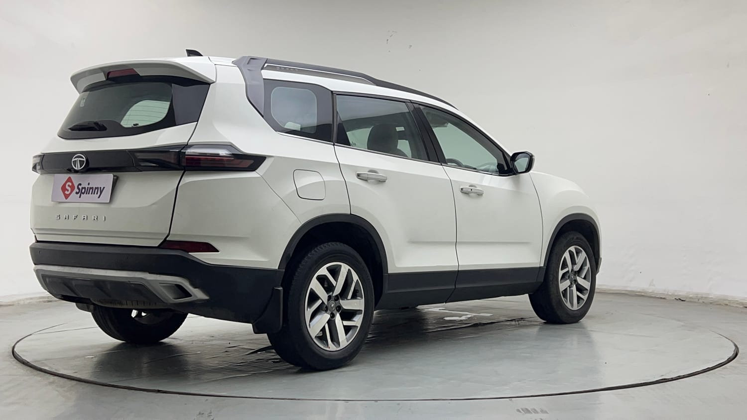 2021 Tata Safari XZA Plus-4