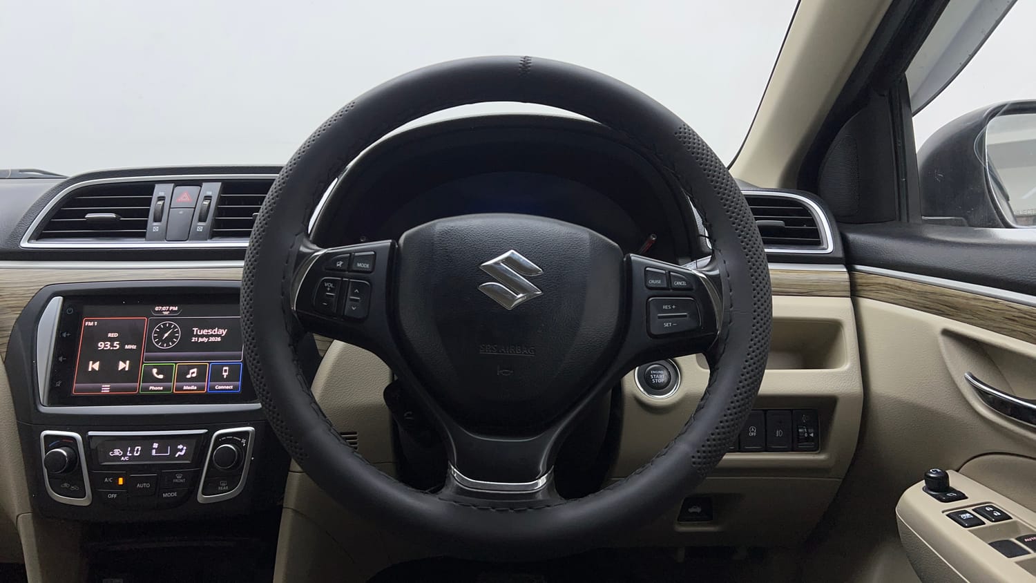 Used 2021 Maruti Suzuki Ciaz Alpha 1.5 AT Petrol Automatic interior STEERING VIEW
