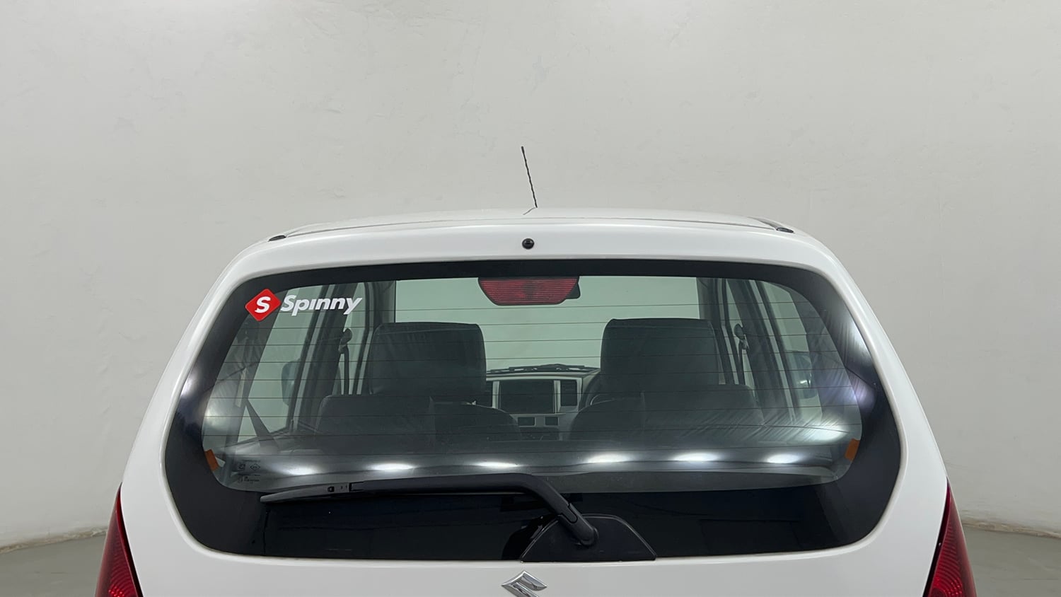 Used 2012 Maruti Suzuki Estilo VXi BS-IV Petrol Manual exterior BACK WINDSHIELD VIEW