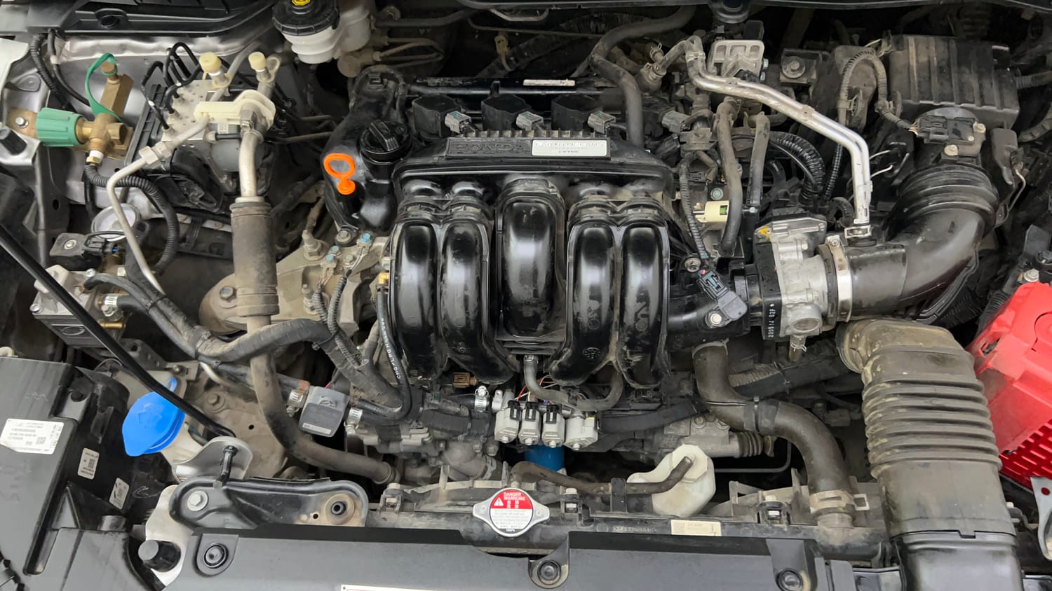Used 2022 Honda City V Petrol+cng (Outside Fitted) Cng Manual engine ENGINE RIGHT SIDE VIEW