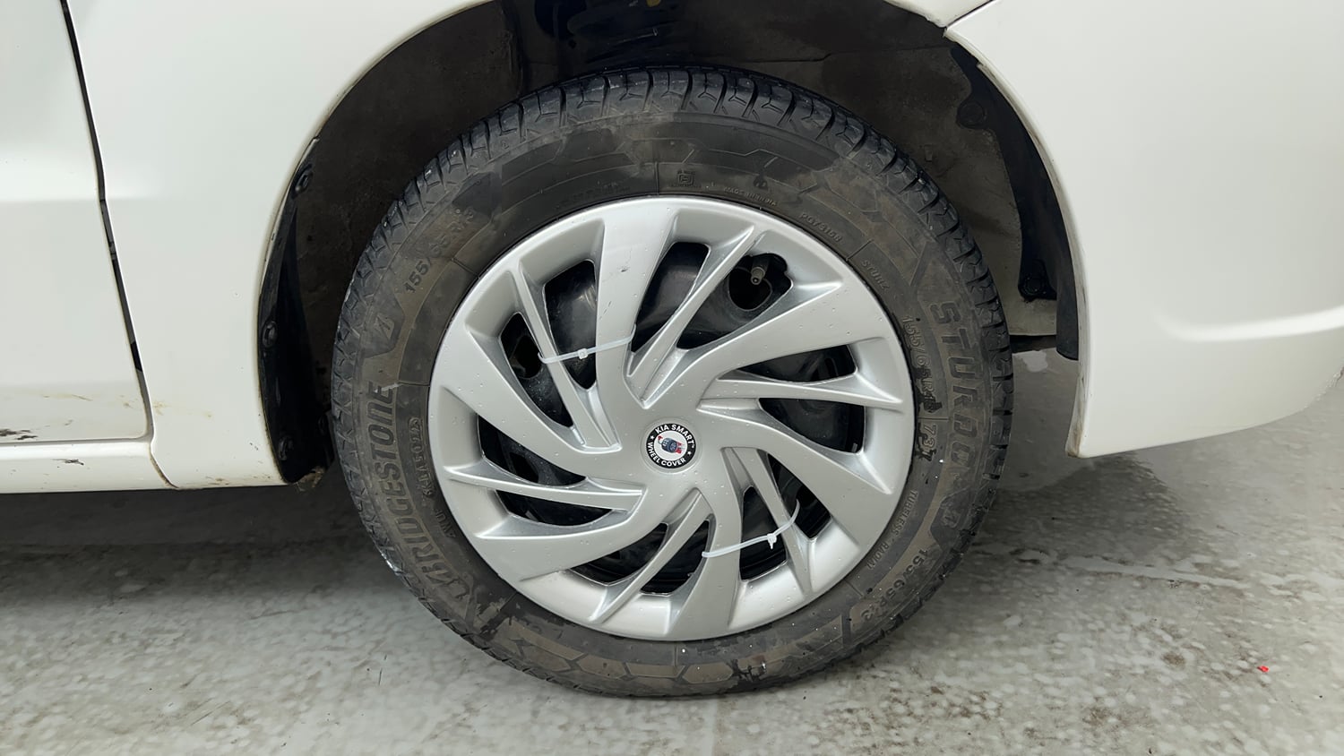 Used 2012 Maruti Suzuki Estilo VXi BS-IV Petrol Manual tyres RIGHT FRONT TYRE RIM VIEW