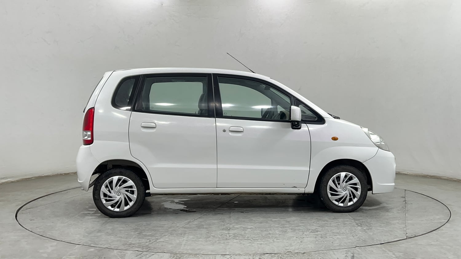 Used 2012 Maruti Suzuki Estilo VXi BS-IV Petrol Manual exterior RIGHT SIDE VIEW